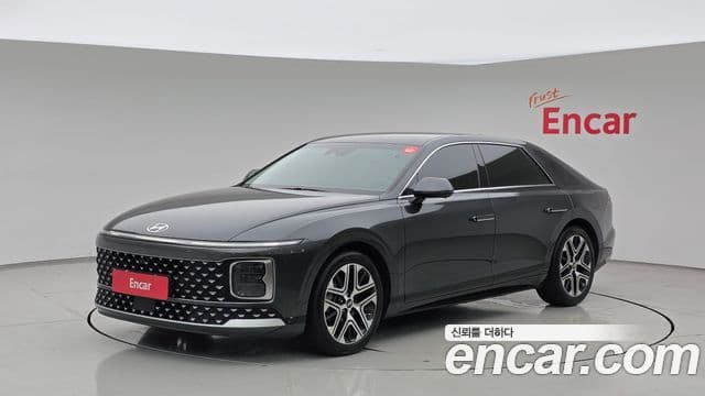 Hyundai Grandeur 2023 — Фото 1/20