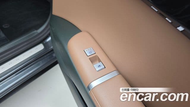 Hyundai Grandeur 2023 — Фото 19/20