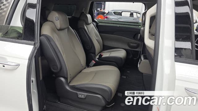 Kia Carnival 2025 — ფოტო 12/20