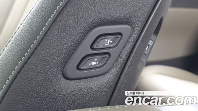 Kia Carnival 2025 — ფოტო 18/20