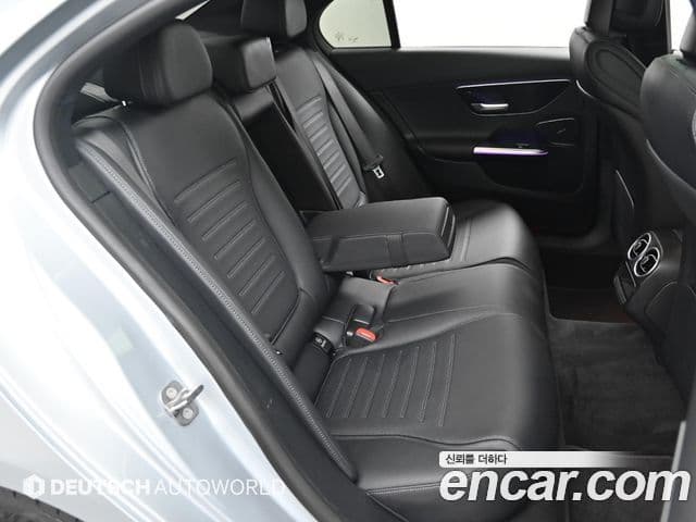 Mercedes-Benz C-Class 2023 — Şəkil 11/20