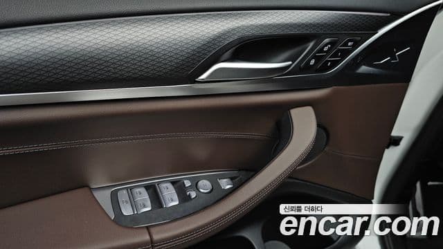 BMW X4 2022 — Фото 18/20
