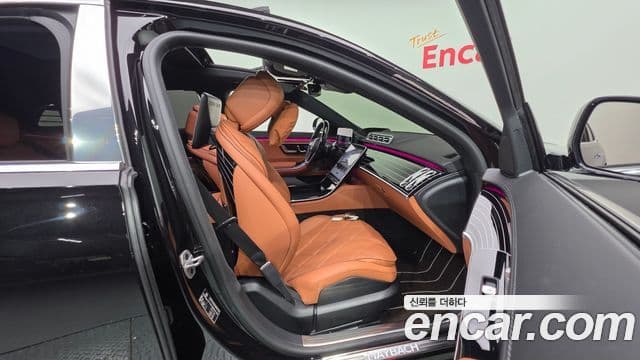 Mercedes-Benz S-Class 2024 — Photo 22/37