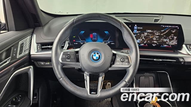 BMW iX1 2023 — ფოტო 10/35