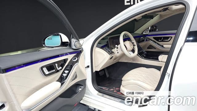 Mercedes-Benz S-Class 2021 — Photo 6/20