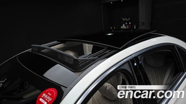 Mercedes-Benz S-Class 2021 — Photo 9/20