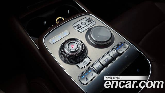 Genesis G90 2022 — Photo 12/34