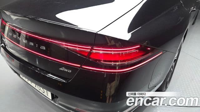 Genesis G90 2022 — Photo 16/34
