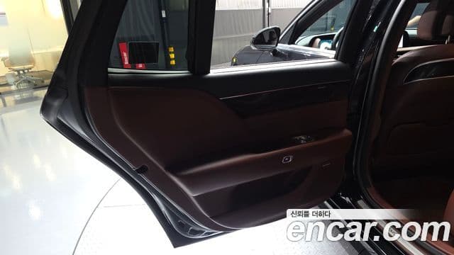 Genesis G90 2022 — Photo 9/34