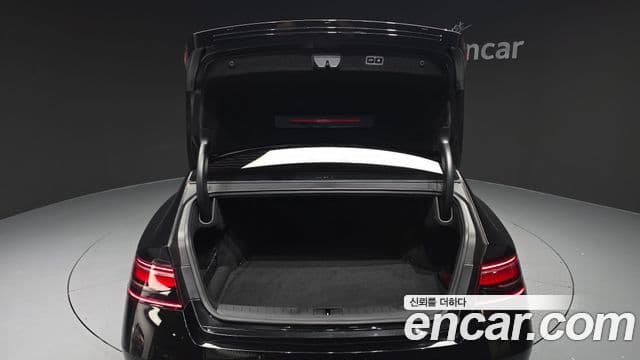 Genesis G90 2022 — Photo 13/34