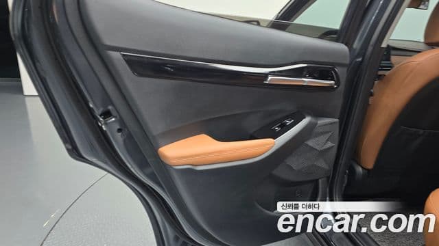 Kia Seltos 2024 — Şəkil 29/30