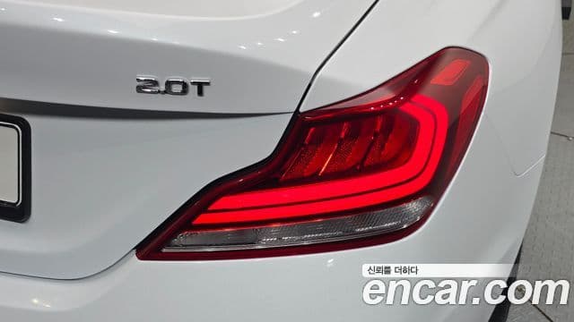 Genesis G70 2019 — Photo 8/30