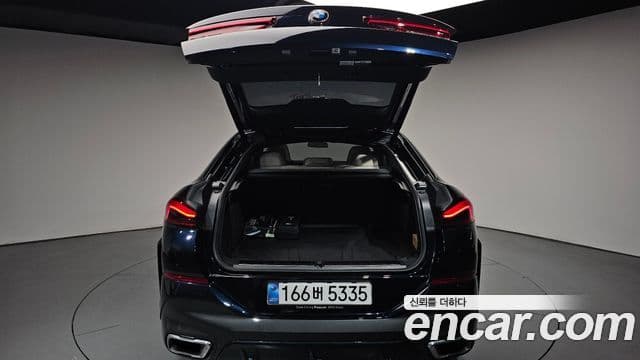 BMW X6 2025 — Photo 9/36