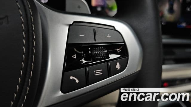 BMW X6 2025 — Photo 6/36