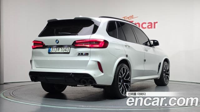 BMW X5M 2021 — Photo 10/33