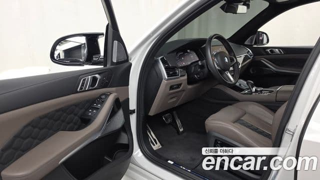 BMW X5M 2021 — Photo 13/33