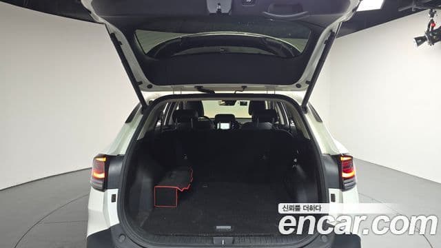 Kia Sportage 2021 — ფოტო 18/32