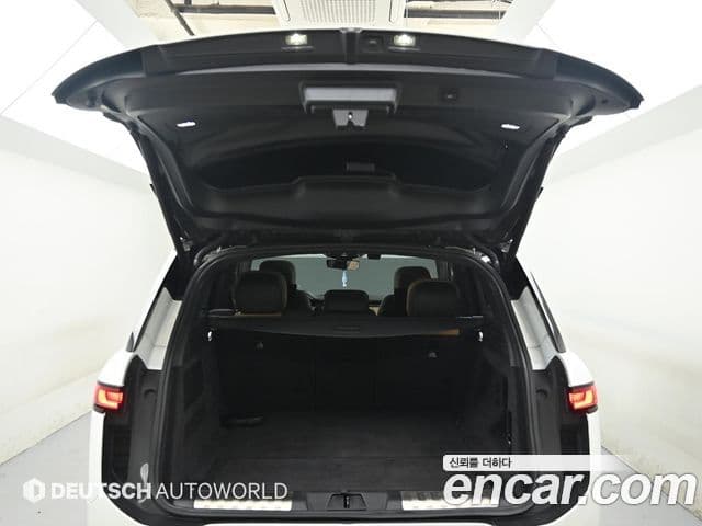 Land Rover Range Rover Sport 2023 — Фото 19/20