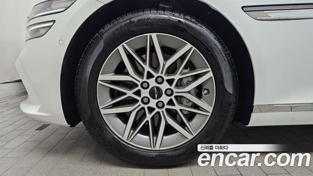 Genesis G80 2025 — Photo 13/31