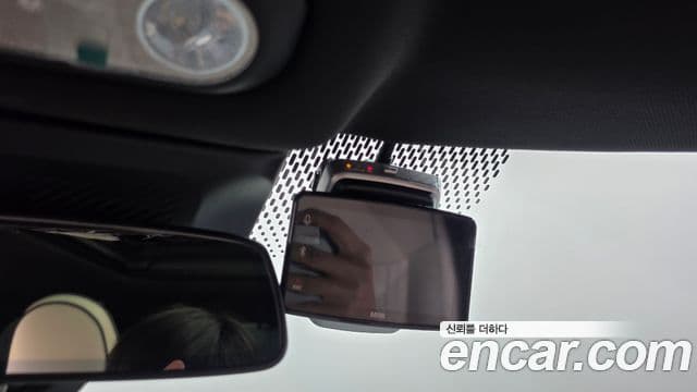 Mini Cooper Electric 2024 — ფოტო 28/31