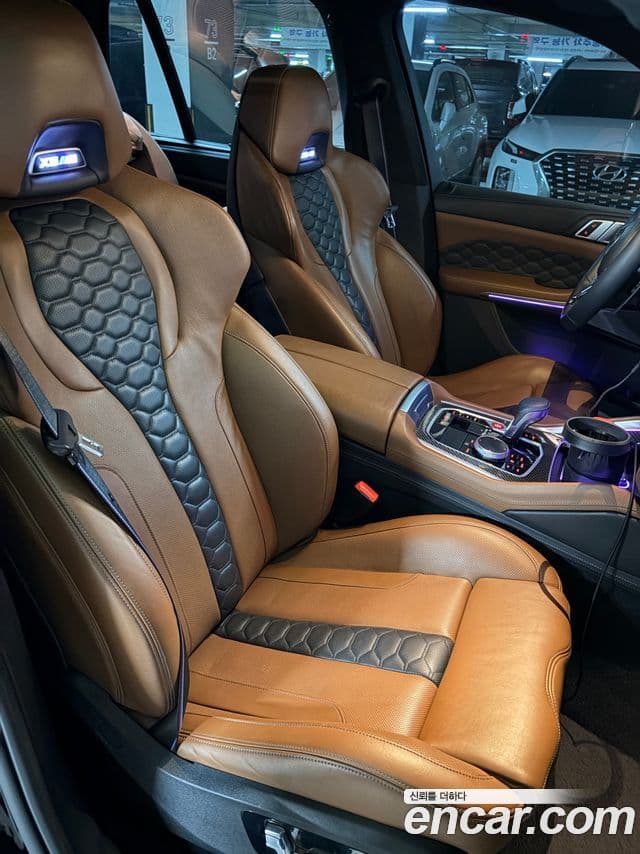 BMW X5M 2020 — Photo 9/13