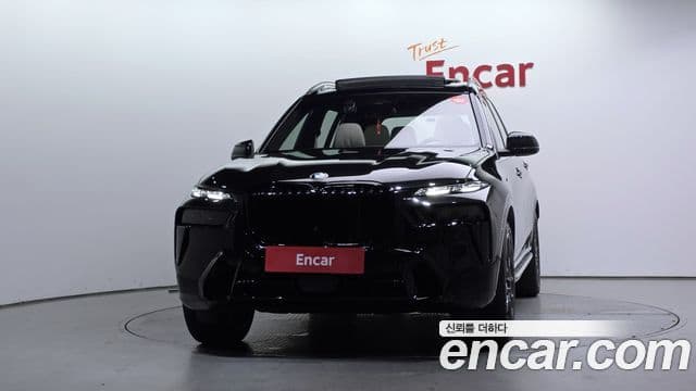 BMW X7 2025 — Photo 4/34