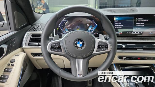 BMW X7 2025 — Photo 34/34