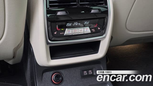 BMW X7 2025 — Photo 29/34