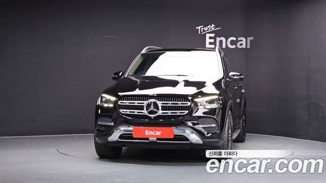 Mercedes-Benz GLE-Class 2023 — Photo 27/38