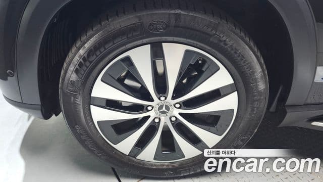Mercedes-Benz GLE-Class 2023 — Photo 20/38