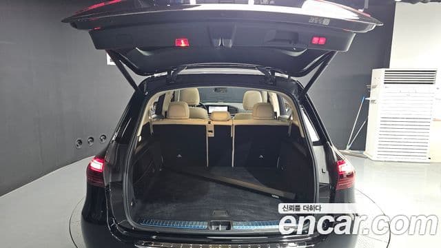 Mercedes-Benz GLE-Class 2023 — Photo 24/38