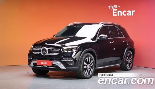 Mercedes-Benz GLE-Class 2023 — Photo 30/38