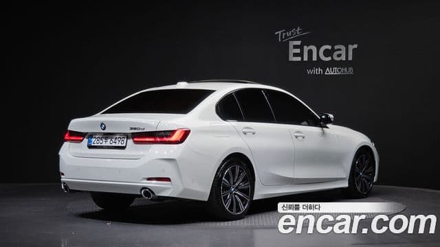 BMW 3 Series 2025 — Photo 1/37