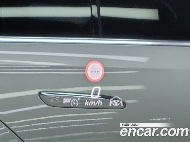 Mercedes-Benz S-Class 2024 — Photo 16/20