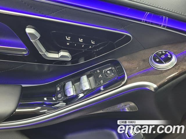 Mercedes-Benz S-Class 2024 — Photo 17/20