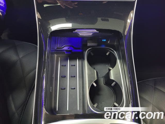 Mercedes-Benz S-Class 2024 — Photo 8/20