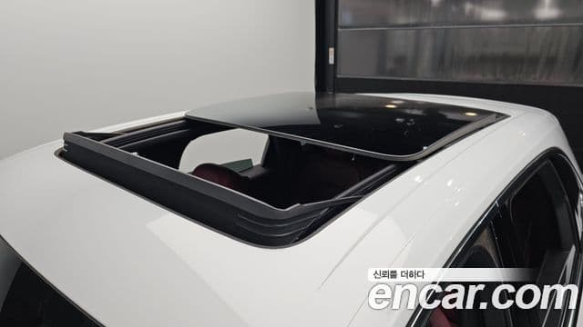 Porsche Cayenne 2022 — Photo 28/34