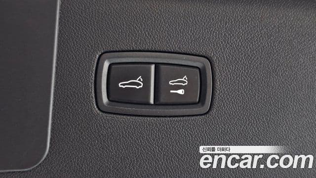 Porsche Cayenne 2022 — Photo 27/34