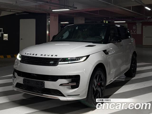 Land Rover Range Rover Sport 2026 — Photo 9/10