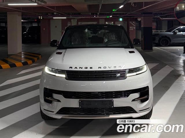 Land Rover Range Rover Sport 2026 — Photo 2/10