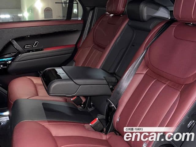 Land Rover Range Rover Sport 2026 — Photo 10/10