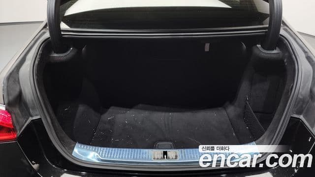 Mercedes-Benz S-Class 2021 — Photo 13/20