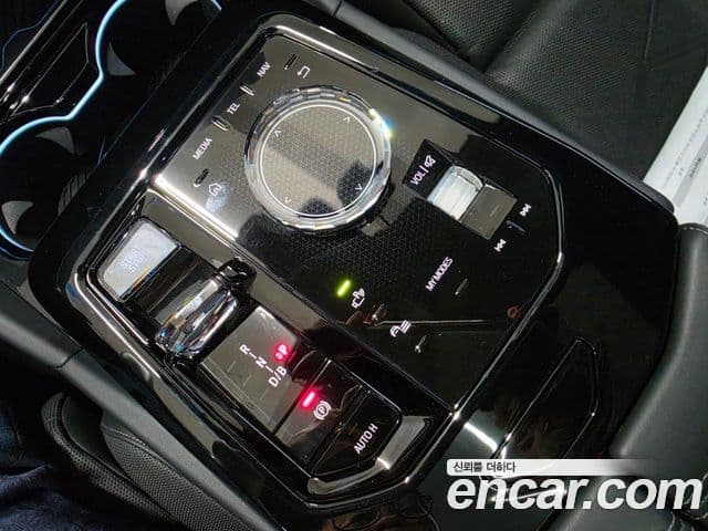 BMW i5 2024 — Photo 5/20