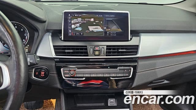 BMW 2 Series Active Tourer 2021 — Фото 14/20