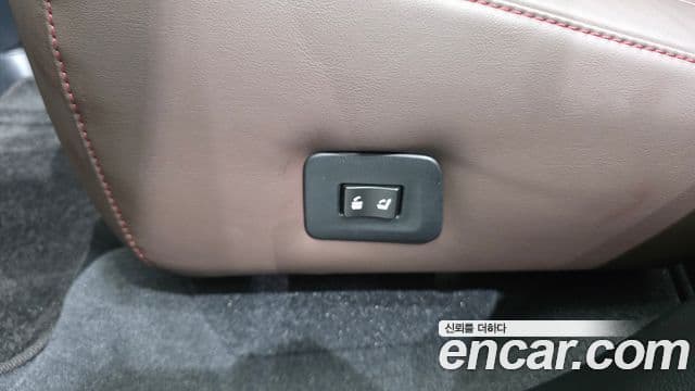 Lexus RX450h 2021 — Photo 3/36