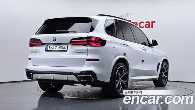 BMW X5 2024 — Photo 1/36