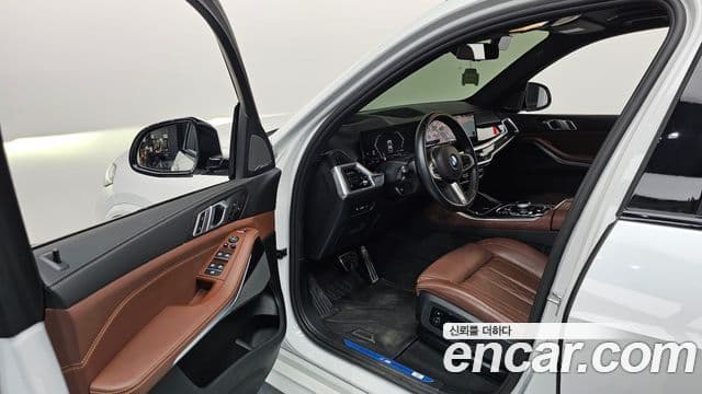BMW X5 2024 — Photo 16/36