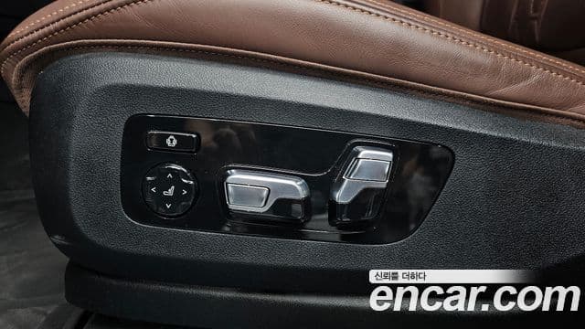 BMW X5 2024 — Photo 21/36