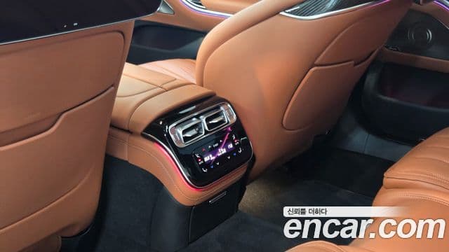 Mercedes-Benz S-Class 2025 — Photo 16/20