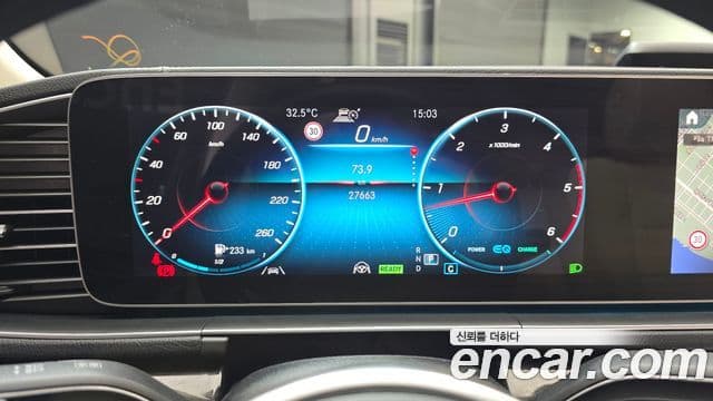 Mercedes-Benz GLE-Class 2023 — Photo 11/32